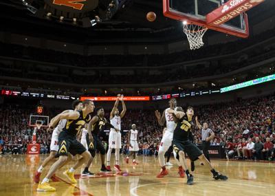 Husker Men S Basketball Shoots For Win Against Scarlet Knights