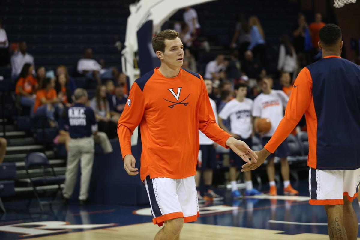 As Tony Bennett Closes in on UVA Wins Record, the Hollands Couldn't Be  Happier