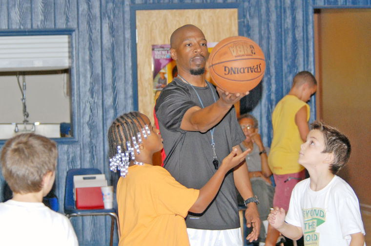 Former NBA player, Keith Jennings named head coach at CCHS