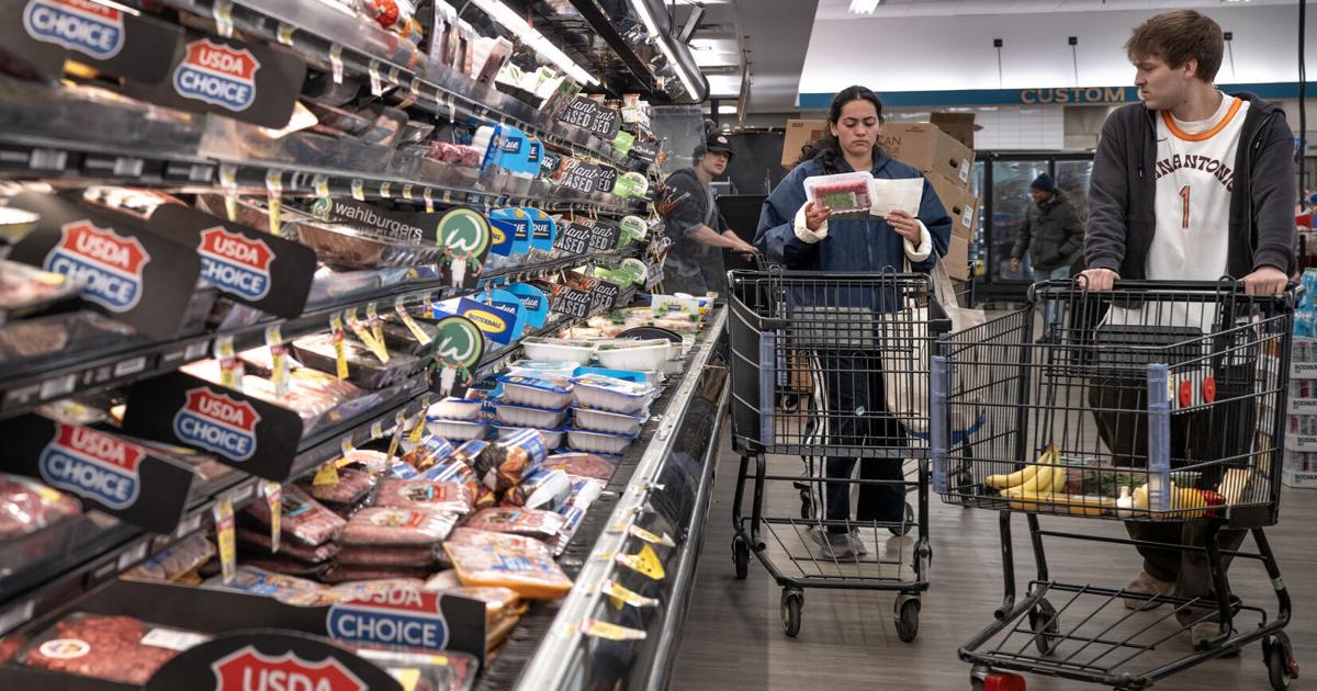 US workers lose buying power after war drives up prices Augusta Saraiva, Maya Prakash Bloomberg News Jun 25, 2026 42 mins ago
