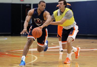 Green Machine Helps Power Virginia Basketball Team S Success