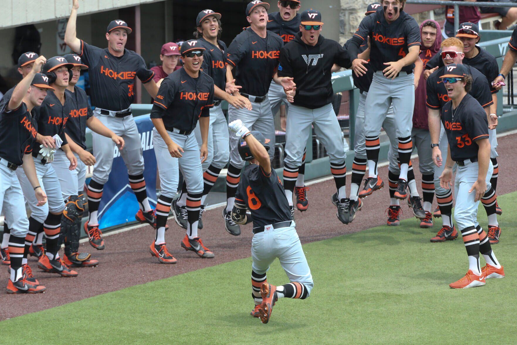 Air hammer time as Virginia Tech beats Oklahoma for Game 2 win