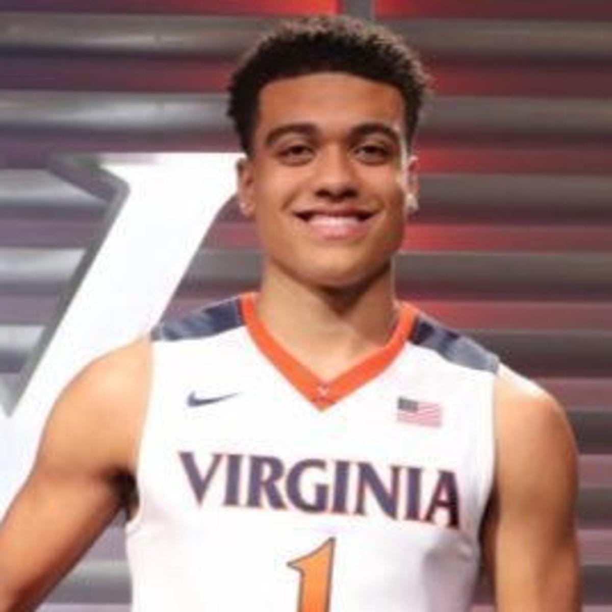 Justin Mckoy Signs With Virginia Men S Basketball Team Cavalier