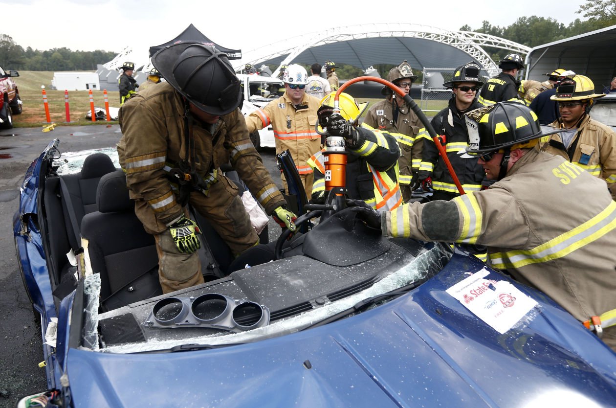 Vehicle Extrication Photos | Galleries | Dailyprogress.com