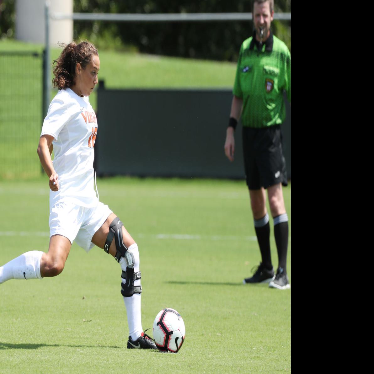 The Long Road Virginia S Mia Hoen Beck Is Back On The Soccer Field After Three Acl Tears Cavalier Insider Dailyprogress Com