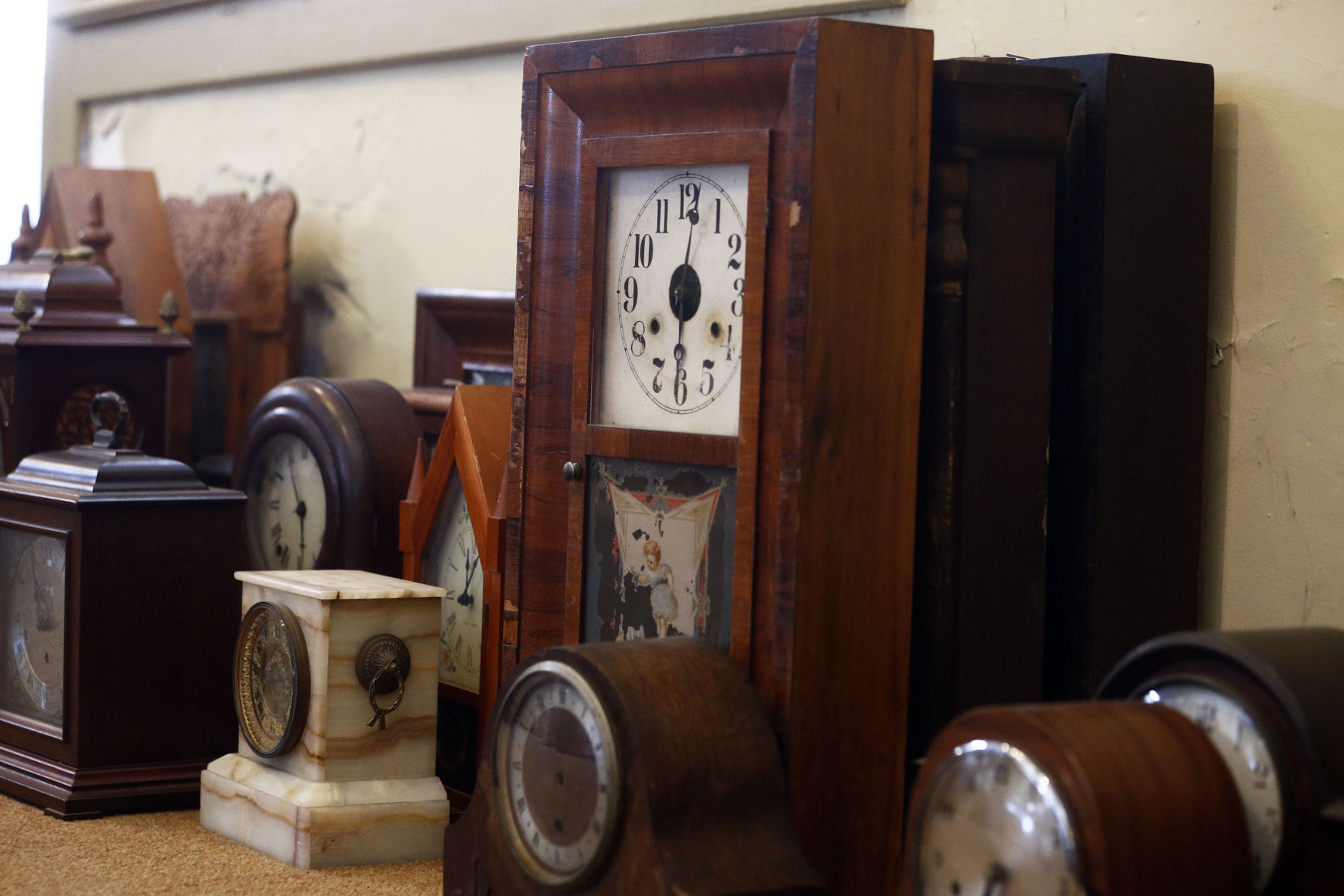 Clock Shop Of Virginia To Close