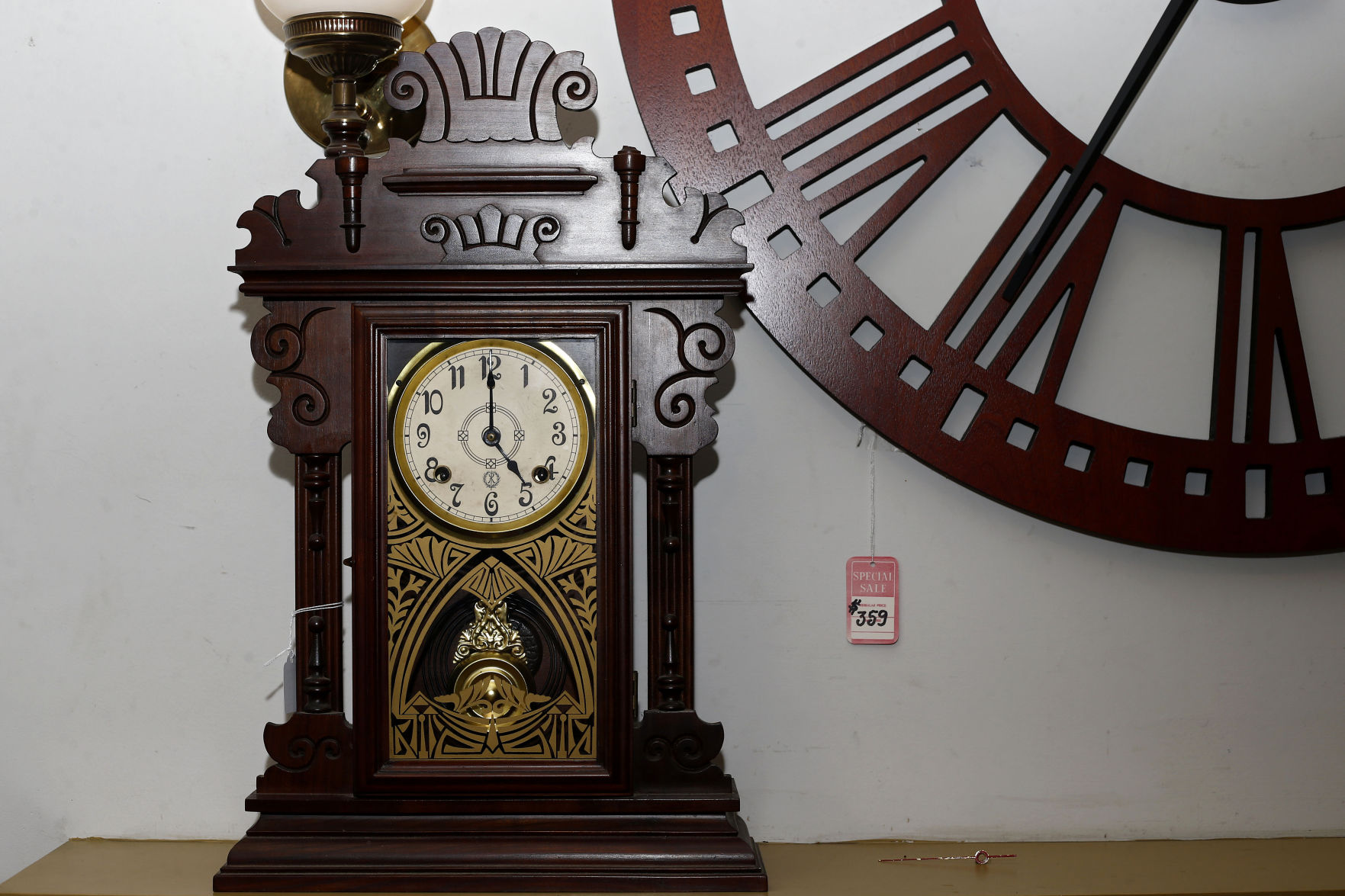 Clock Shop Of Virginia To Close