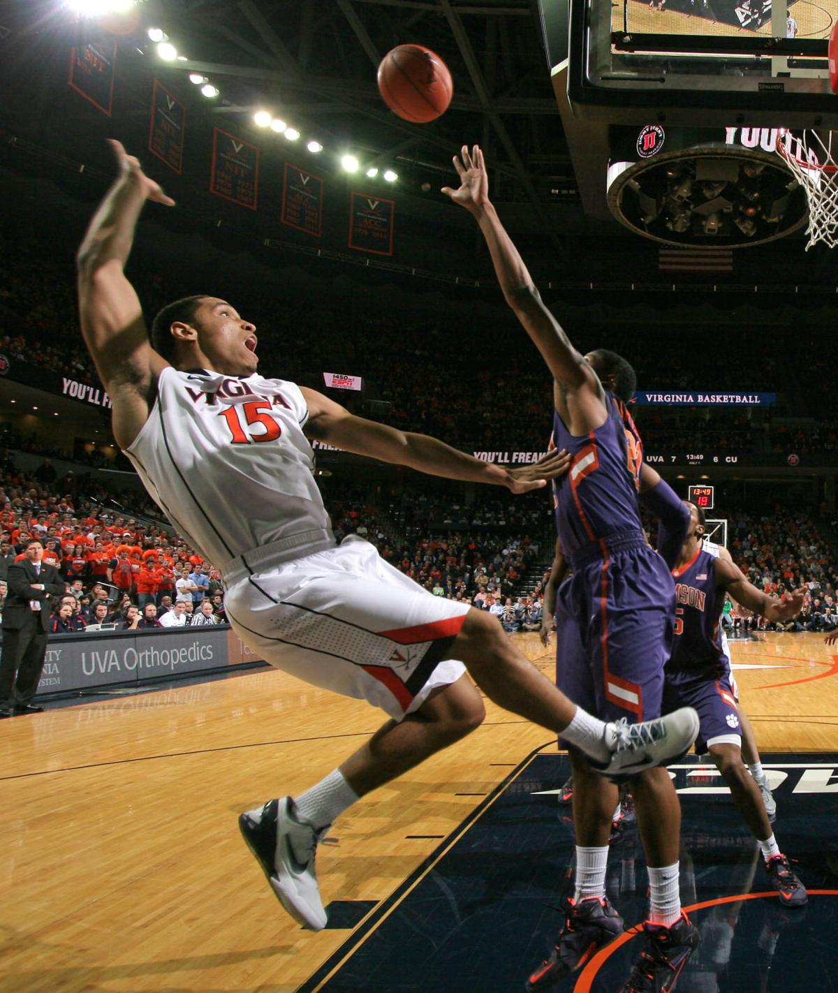 Uva Basketball Beats Clemson 65 42 Local News Dailyprogress Com