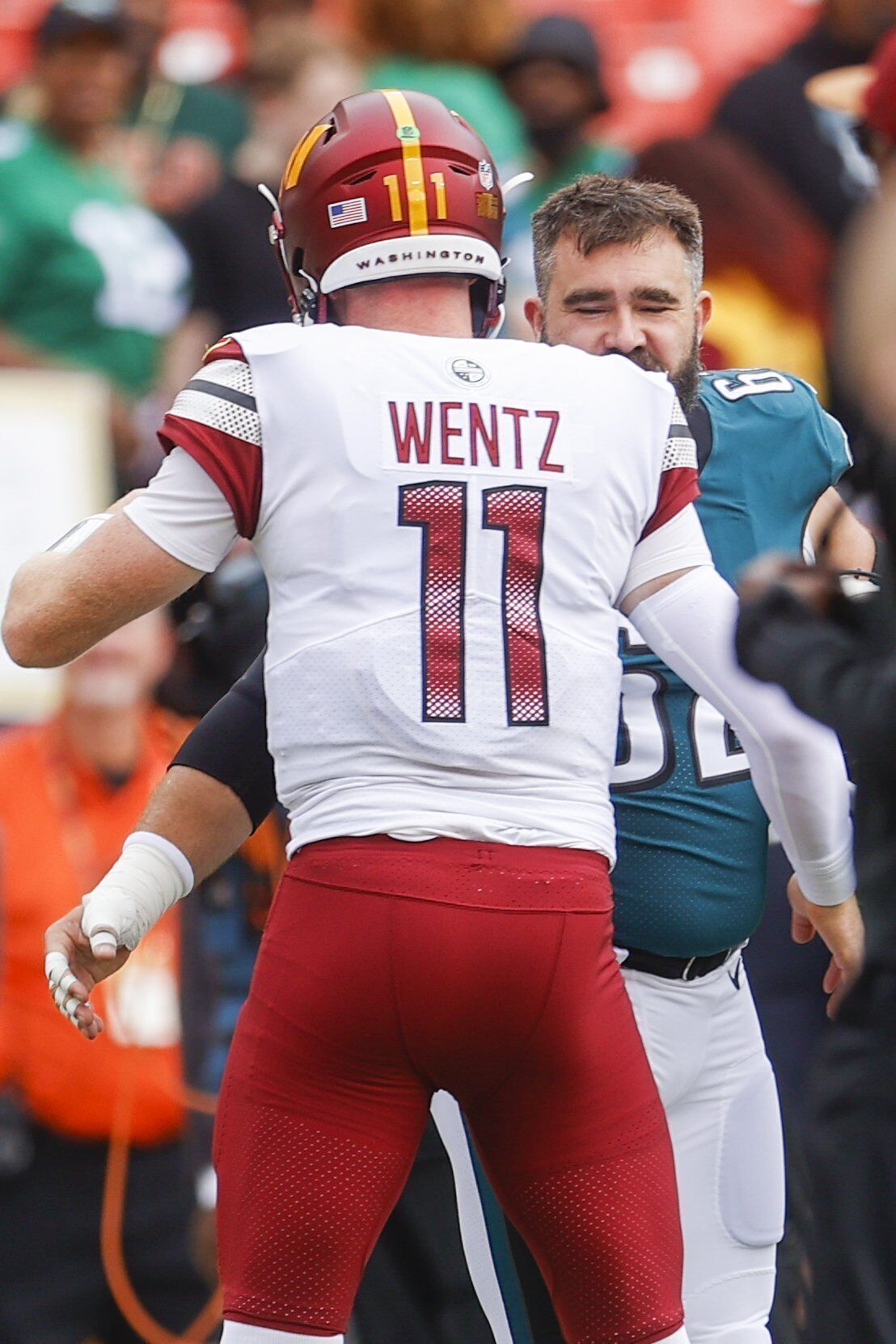 The Washington Commanders don't score until the 4th quarter; Carson Wentz  sacked 9 times as Eagles win 24-8 - Hogs Haven