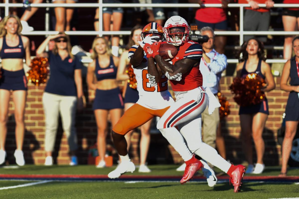 College Football Liberty Fails To Take Advantage Of Early