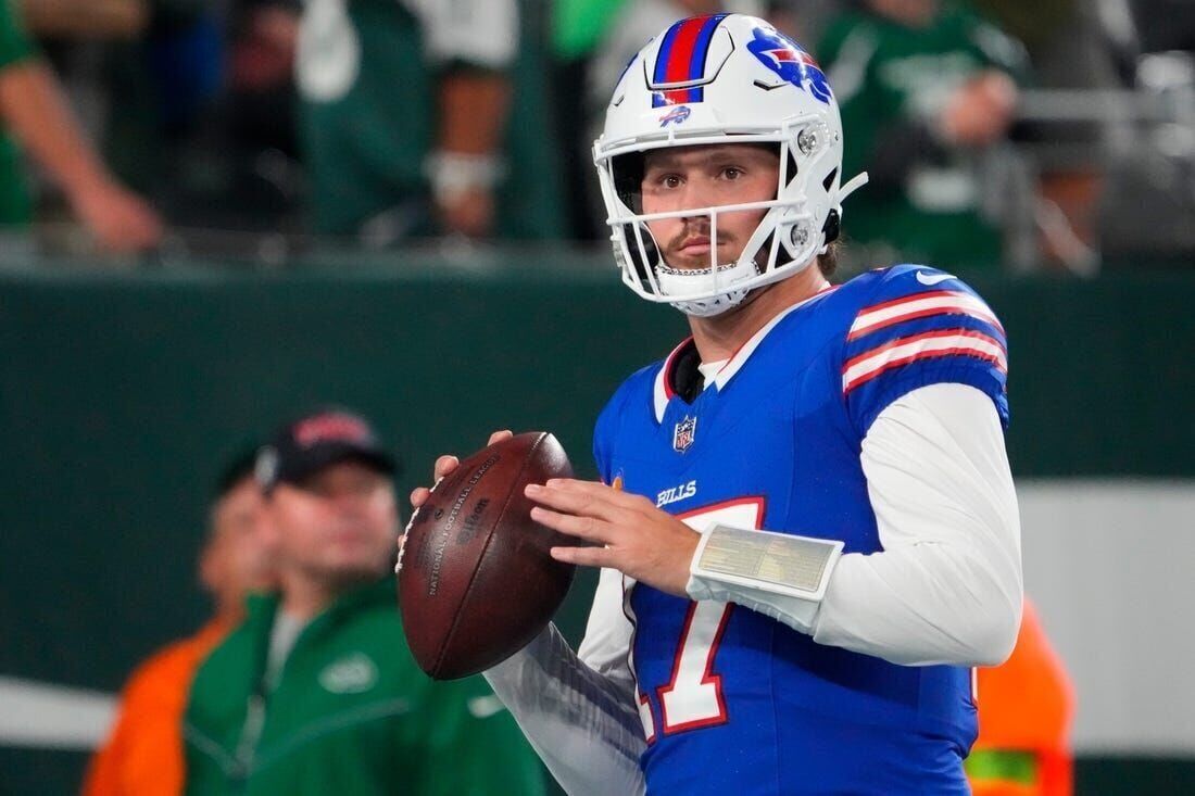 Josh Allen Fantasy Outlook: Where Does the Buffalo Bills' QB Fall Within  the 'Big 3'?