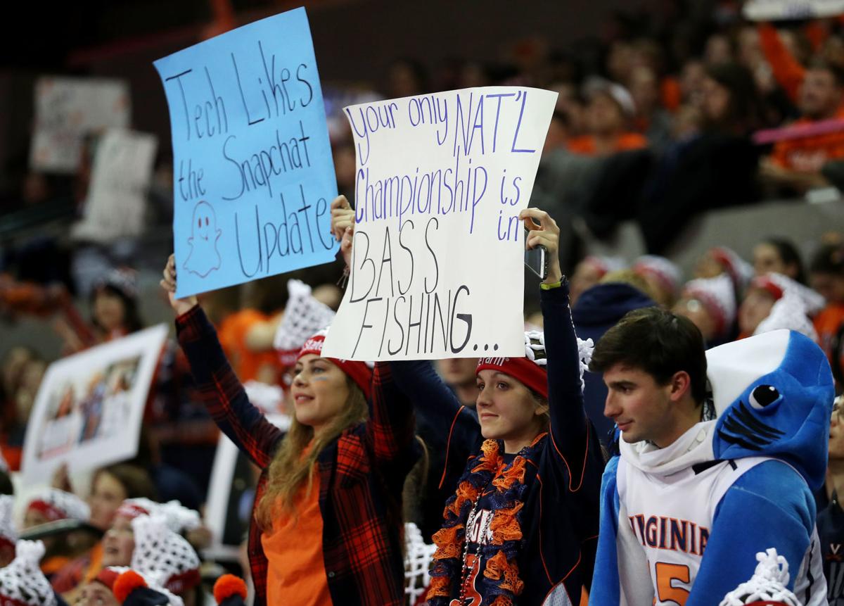 Tech Likes The Snapchat Update Signs At College Gameday