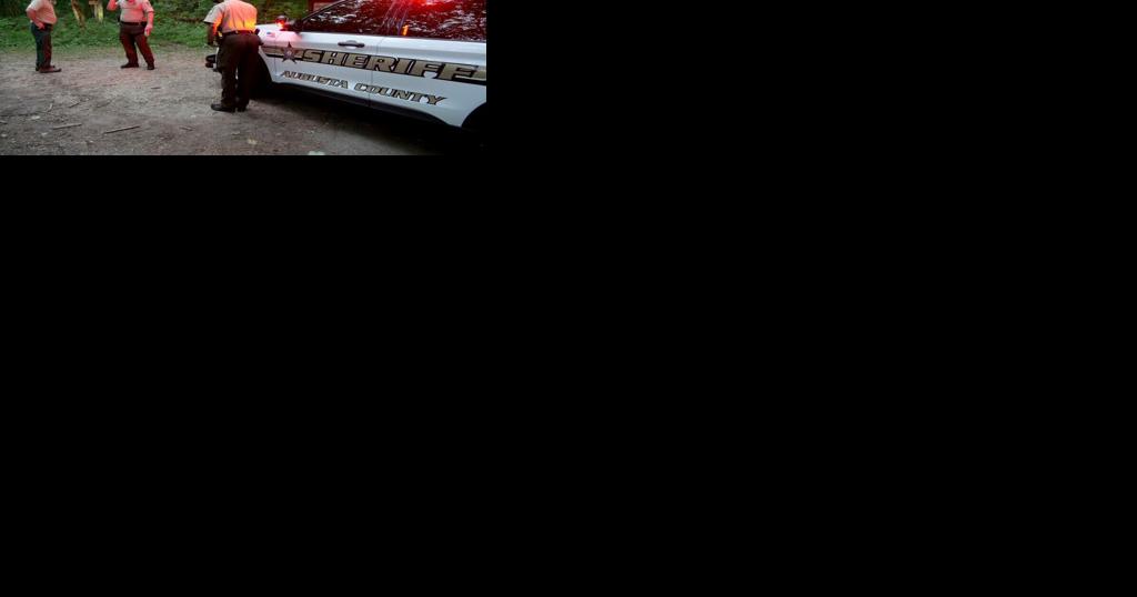 Fla businessman says daughter granddaughter on plane that crashed in Virginia