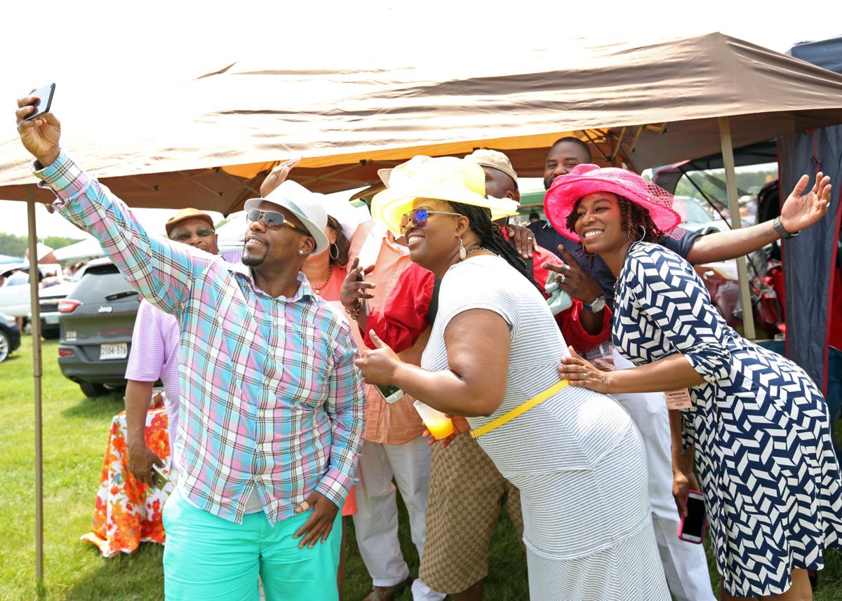 Foxfield Spring Races Galleries