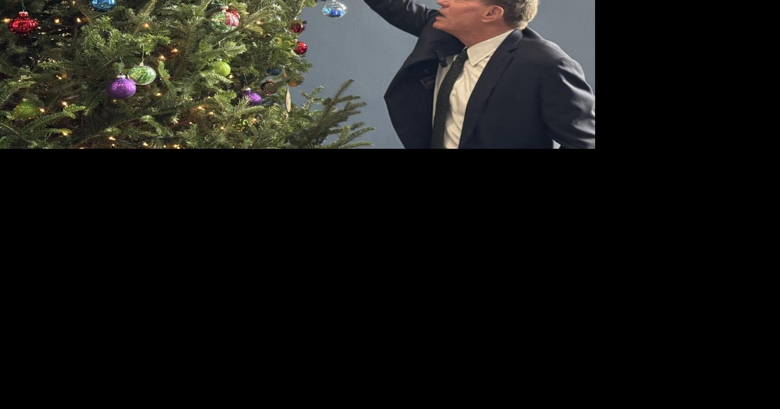 Warner, der für eine vierte Amtszeit kandidiert, sagt, er „kann einfach ...