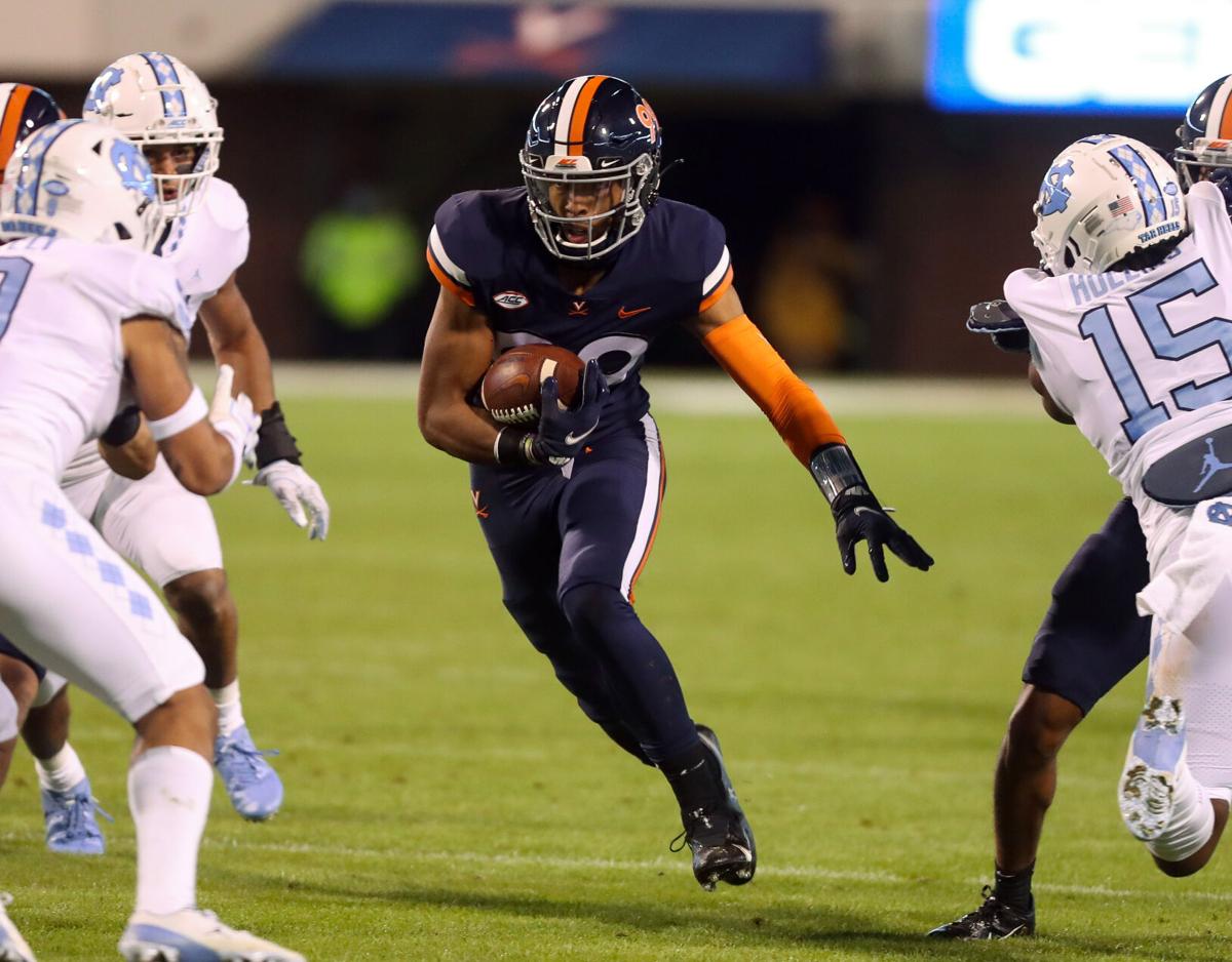 Virginia Football Team Holds Off No 15 North Carolina Snaps Four Game Losing Streak Sports Dailyprogress Com