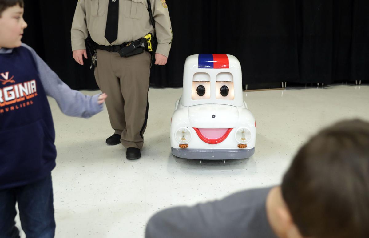 Otto the Auto visits Louisa