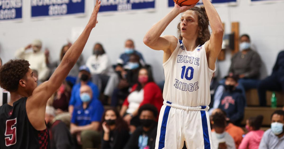 Jonathan Rohloff Blue Ridge Blue Ridge outlasts STAB to remain unbeaten