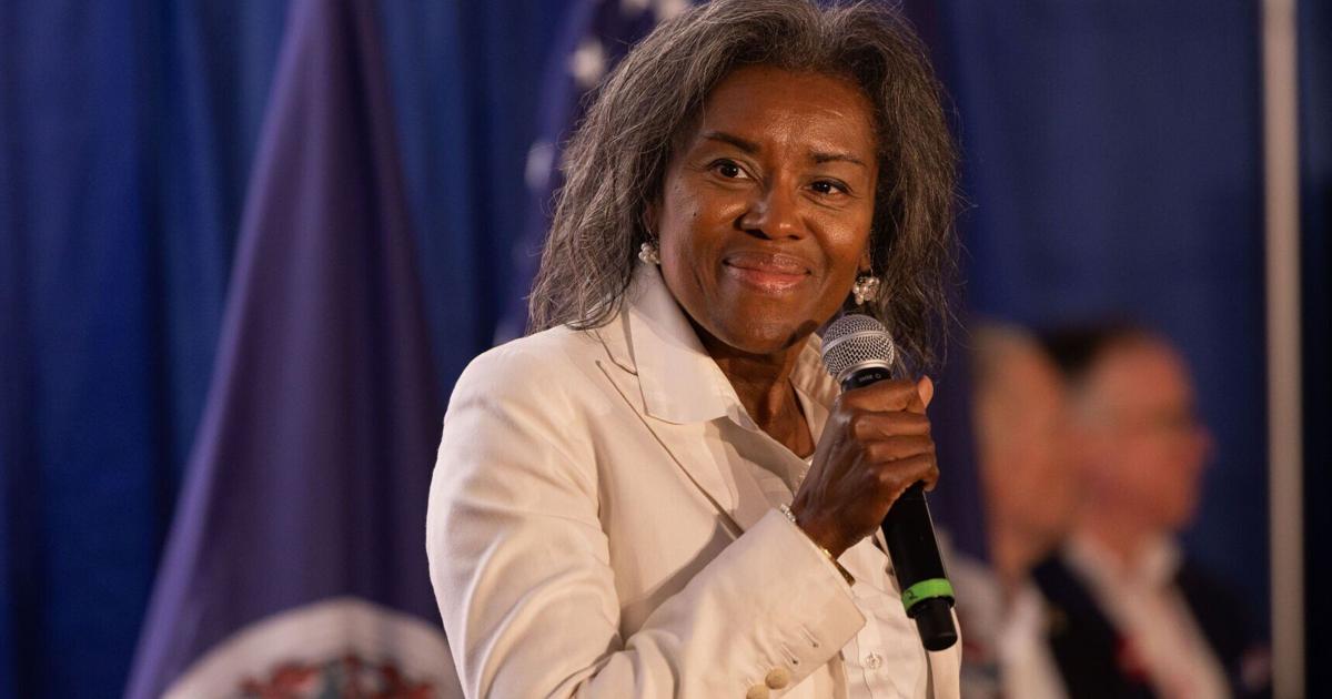Earle-Sears campaign manager out