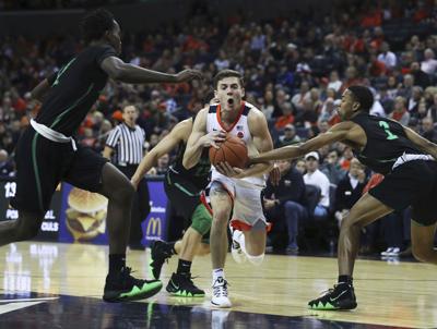 Virginia Men S Basketball Team Routs Marshall As Tony Bennett