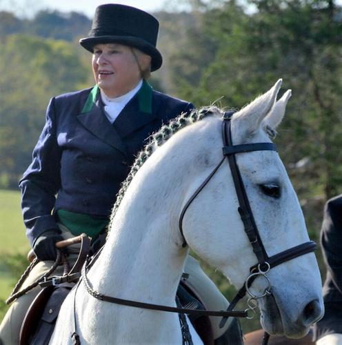 Obit story_Lamb foxhunting