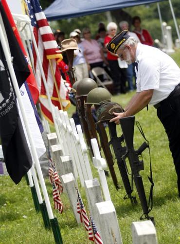 Memorial Day ceremonies honor troops' 'ultimate sacrifice