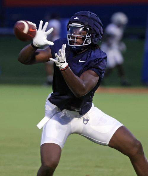 081321-cdp-sports-uva-football332.JPG