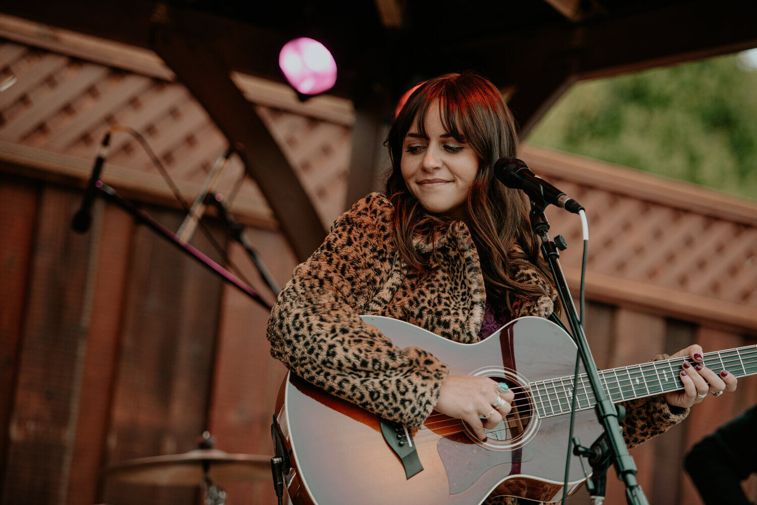 Taylor Rae is crafting a musical evening for people who love songs