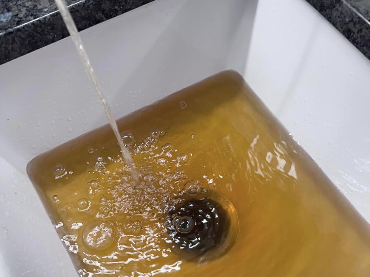 Smelly Dirty Water
