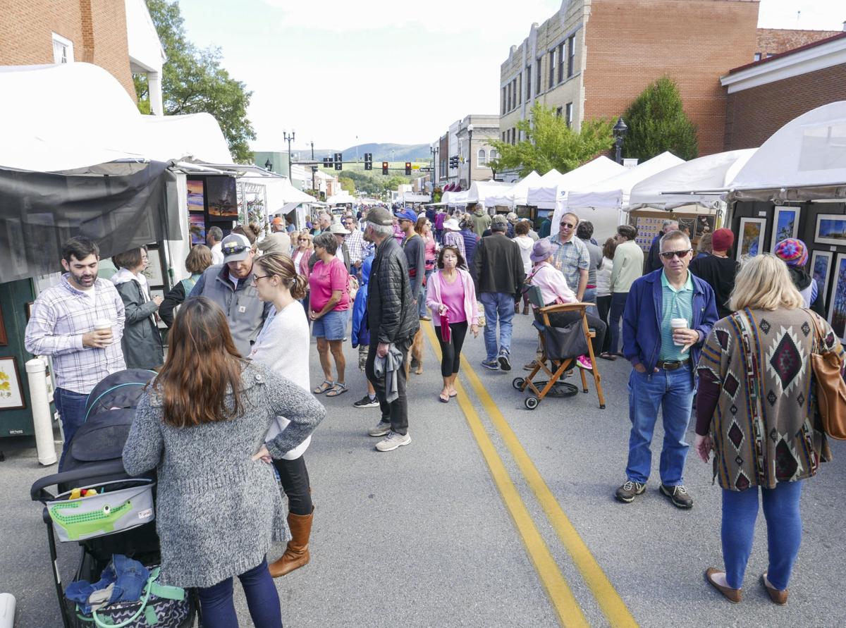 Art fans from near and far flock to downtown Waynesboro The News
