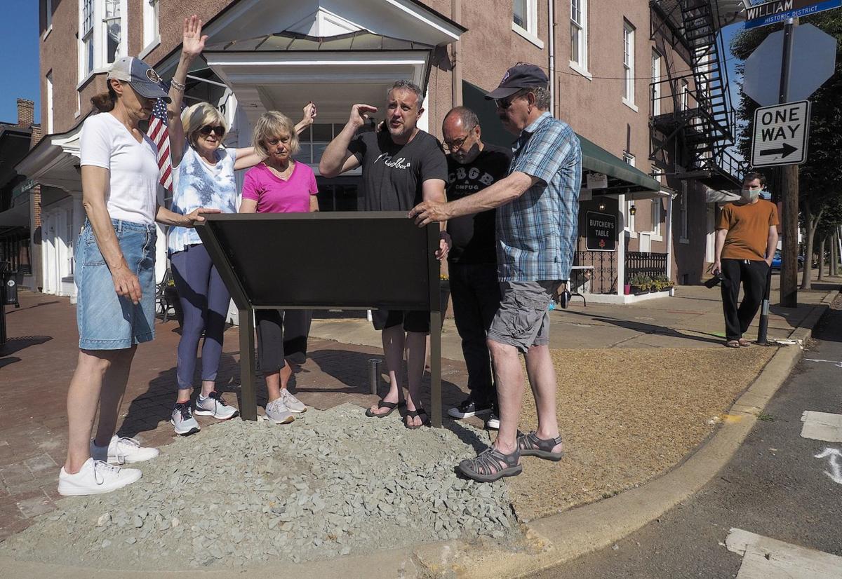 Fredericksburgs Controversial Slave Auction Block Removed Early Friday