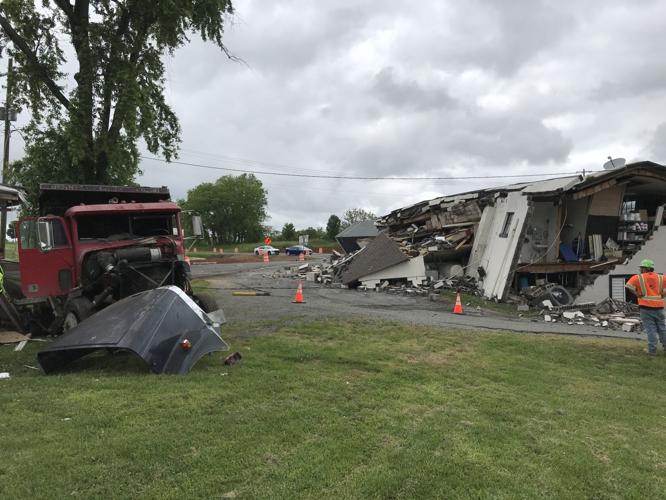 Tractor Trailer Plows Into Somerset Center Store 3989