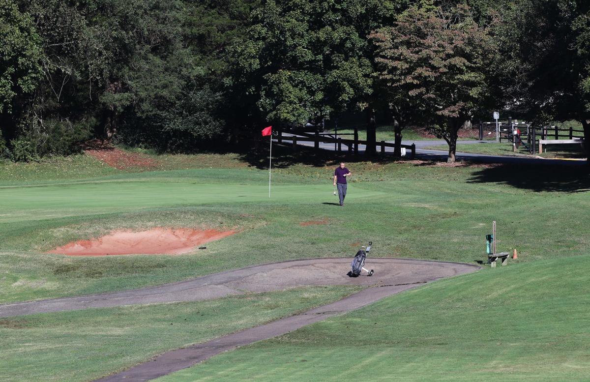City wants to outsource Meadowcreek Golf Course maintenance