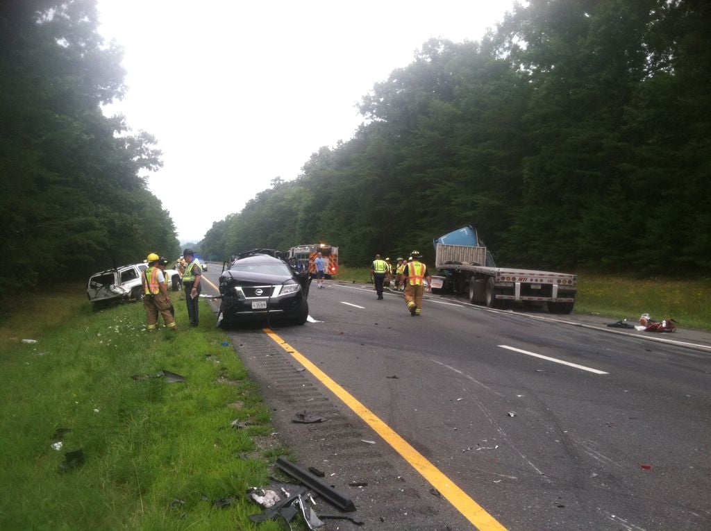 Traffic jams easing after fatal 5-vehicle I-64 crash | Local News ...