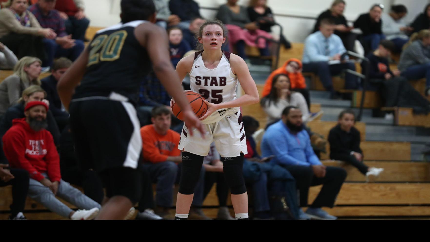 Stab S Sallie Vick Chooses Unc Wilmington Sports Dailyprogress Com