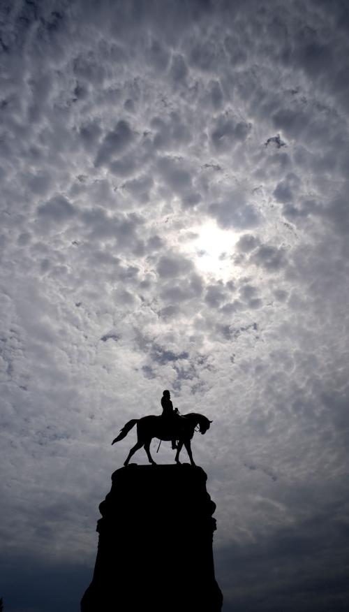 20170815_MET_MONUMENT_BB02