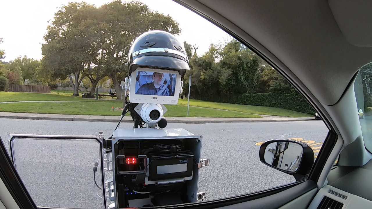 GoBetween Robotics: A Traffic Stop Robot To Keep Everyone Safe ...