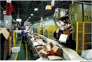 Richmond mail processing center whirs into gear for the holidays