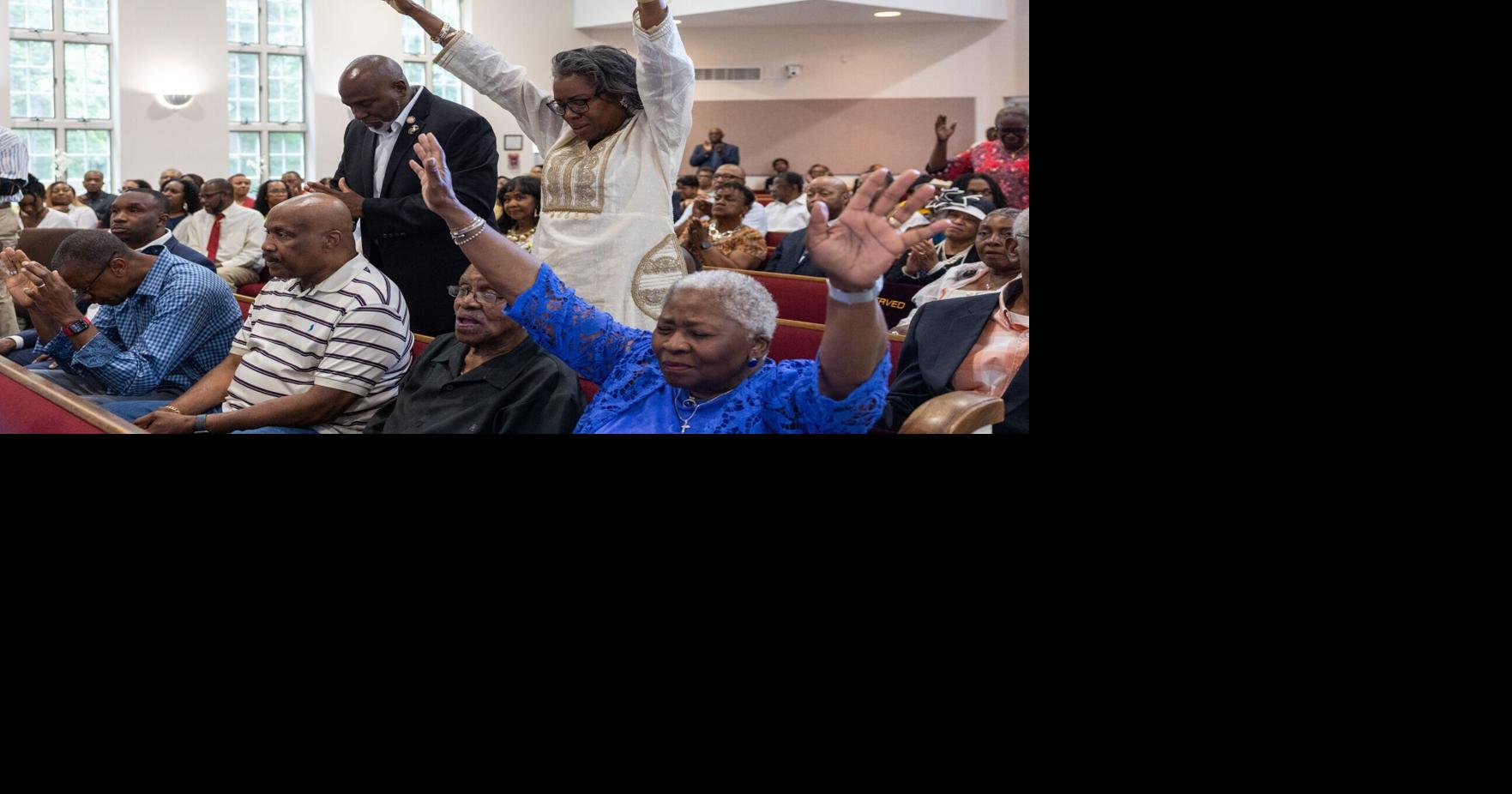 Earle-Sears reaches out to Black churchgoers in bid for governor