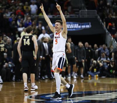 Virginia Guards Kyle Guy De Andre Hunter Named Ap All Americans