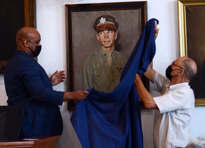 J-Maples portrait unveiling_8140.jpg