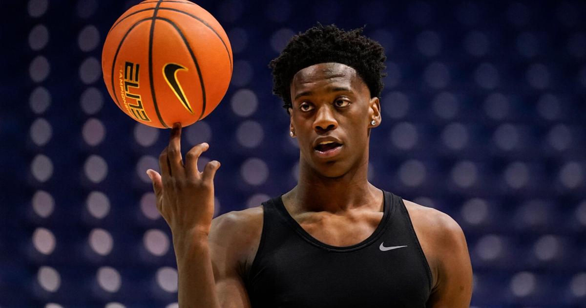 2026 NBA mock draft: AJ Dybantsa or Darryn Peterson No. 1? Experts weigh ...
