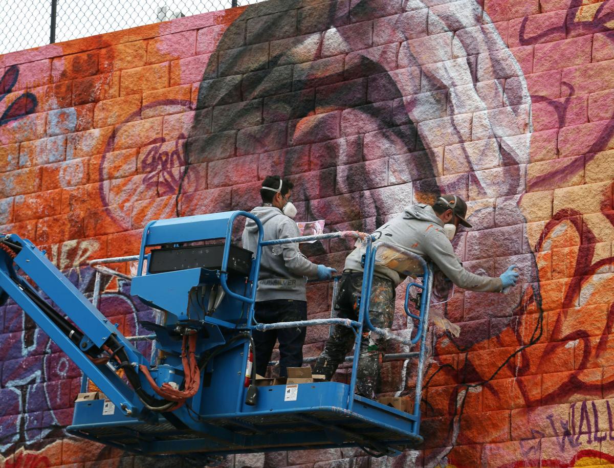 World Renowned Artists Creating Mural At 5th Street Station Local News Dailyprogress Com