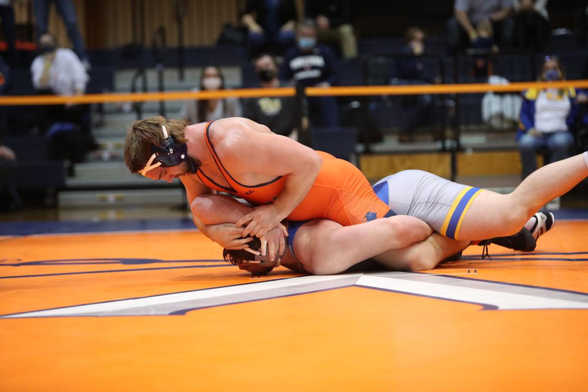 Virginia wrestling team edges No. 12 Pittsburgh | Sports