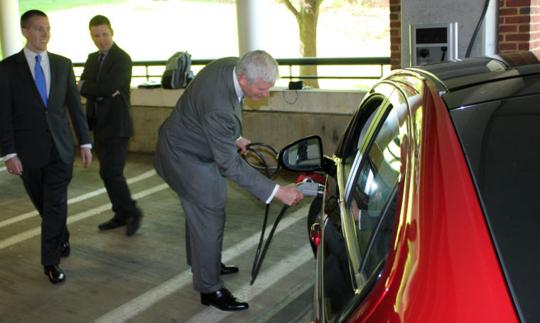 UVa plugs in with electric vehicle charging station Latest News