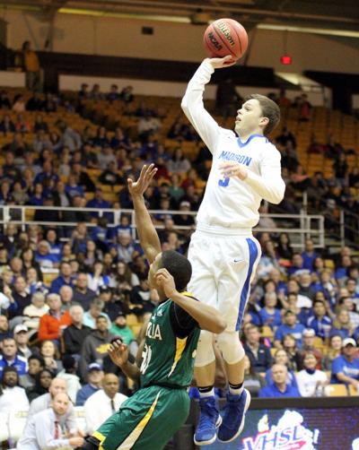 Amelia Ends Madison S Season In State Semifinals C Ville Varsity