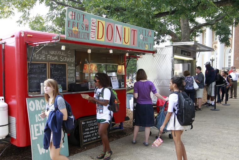 Food trucks serve up alternative dining options at UVa