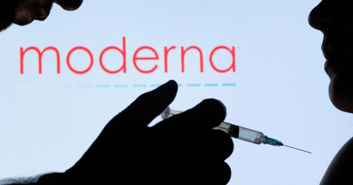 US FDA approves first mRNA flu shot from Moderna