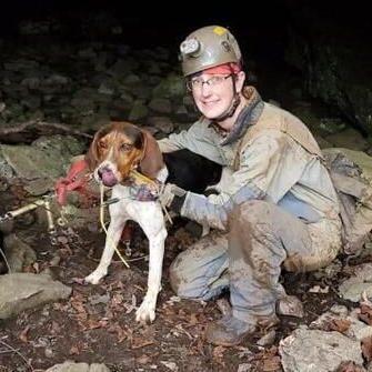 Blacksburg volunteers rescue hunting dogs from cave - Vimarsana News