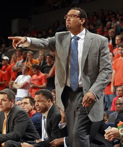 Virginia assistant hoops coaches get new contracts